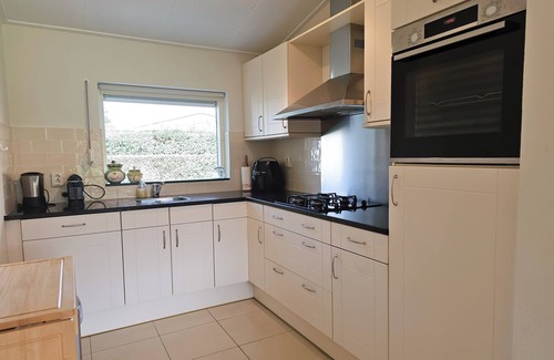 Municipality of Veere Casa | Vacation bungalow with large garden WE11