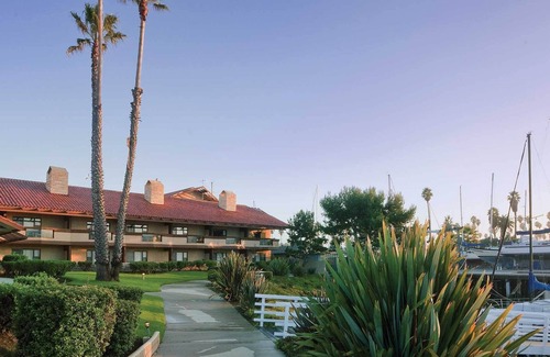 Ventura Condominio | Año nuevo, diciembre de 2019, costa de California, puerto Ventura, océano Pacífico.