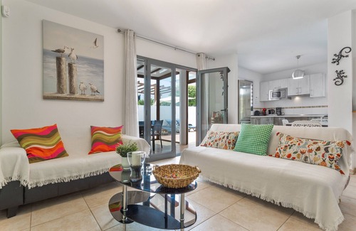 Playa Blanca Villa | Vacation 'Ernesto' with Mountain View, Private Pool and Wi-Fi