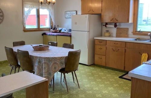 Saint Anthony Casa | Vacation Farm, House, sleeps 5, access to adjacent to a 160 acre pasture