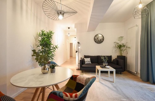 Sector 1 Apartamento | VACATION FEEL - 2BR Apartment with Terrace & Private Parking in Baneasa