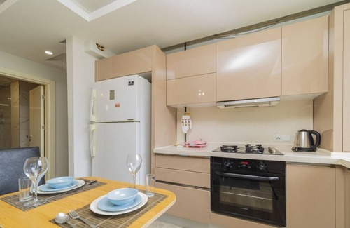 Antalya City Centre Apartamento | Vacation Flat w Balcony 15 min to Beach in Antalya