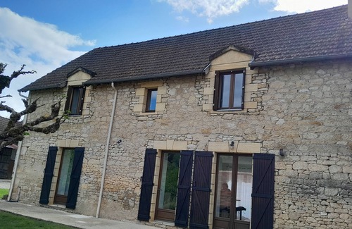 Castelnaud-la-Chapelle Casa | Vacation home in the Périgord Noir facing the chateau of Joséphine BAKER
