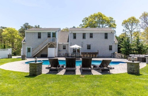Northwest Harwich Casa | Vacation Getaway- Salt Water Pool, Firepit, Outdoor Bar/Kitchen.