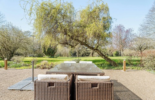Sartilly-Baie-Bocage Casa | Casa de vacaciones "Chambre D'hôte La Chapelle" con terraza, jardín compartido y Wi-Fi