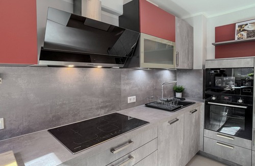 Schillig Apartamento | "Vacation happiness by the sea - your vacation apartment Strandkörbchen Nr.3 with dog