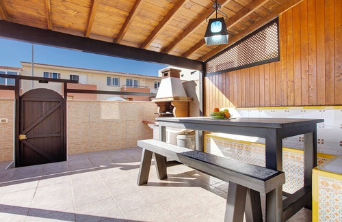 Puerto del Rosario Casa | Casa de vacaciones 'Velázquez' con terraza privada, Wi-Fi y aire acondicionado