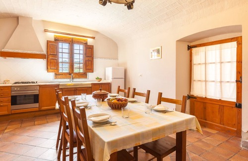 Sant Marti de Tous Casa | Casa de vacaciones "El Mas" con vistas a la montaña, piscina compartida y Wi-Fi