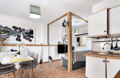 Alcala Apartamento | Vacation Home "Acogedor Alcalá" close to the Sea with Wi-Fi