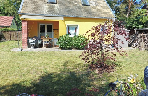 Ferch Casa | Vacation home (almost) on the water near Potsdam