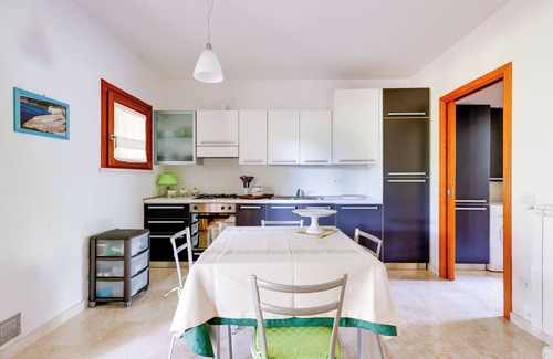Narbolia Casa | Casa de vacaciones "Antonella Sul Golf" con piscina compartida, terraza privada y Wi-Fi