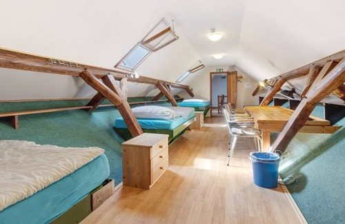 Rade Casa | Vacation Home "Blaues Haus" with Shared Terrace, Shared Garden & Wi-Fi