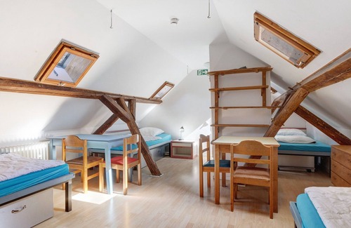 Rade Casa | Vacation Home "Blaues Haus" with Shared Terrace, Shared Garden & Wi-Fi
