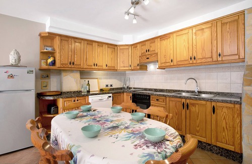 Playa San Juan Apartamento | Casa de vacaciones "Casa Familia" cerca del mar con terraza y Wi-Fi