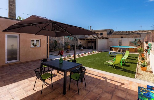 Ariany Casa | Casa de vacaciones Cas Padri Pep con piscina, Wi-Fi, jardín y terraza