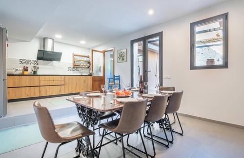 Petra Casa | Casa de vacaciones "Cas Solleric" con piscina, balcón, aire acondicionado y Wi-Fi