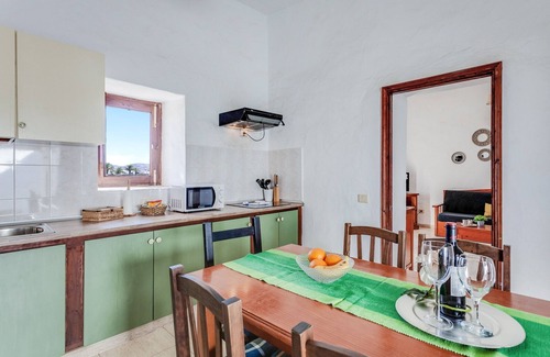 La Oliva Casa | Casa de vacaciones 'Casa Del Cuartel Ii' con terraza privada, jardín compartido y Wi-Fi