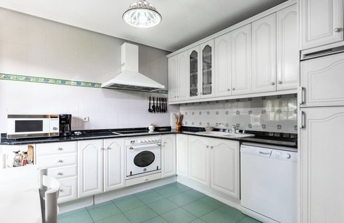 El Astillero Casa | Casa de vacaciones "Casa Montañesa" con 2 terrazas privadas, balcón y Wi-Fi
