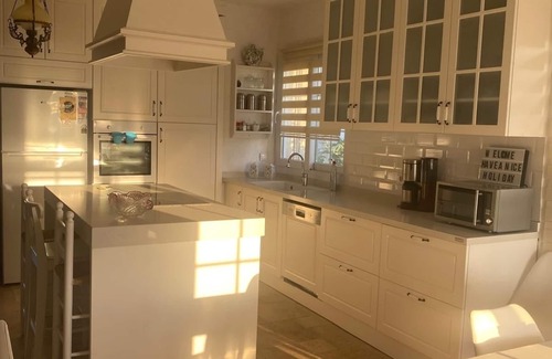Ildır Koyu Casa | Vacation home De'Lale Villa with great views and pool in Izmir Reisdere