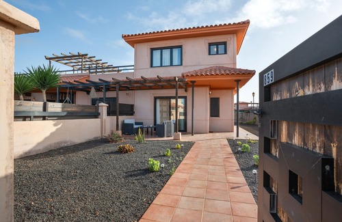 La Oliva Casa | Casa Vacacional 'Vanilla Ocean' con Vista al Mar, Piscina Compartida y Wi-Fi