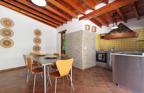 Las Lagunetas Casa | Casa de vacaciones 'Villa Alma' con vistas a la montaña, terraza privada y jardín privado