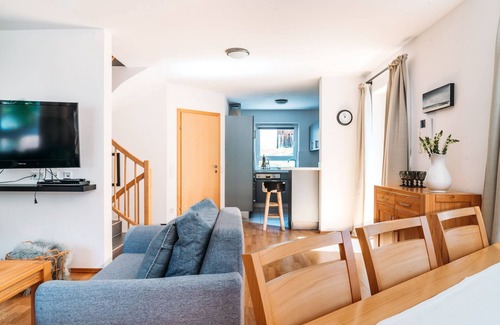 Bad Gastein Casa | Vacation home Florianiweg is well suited for a family vacation.