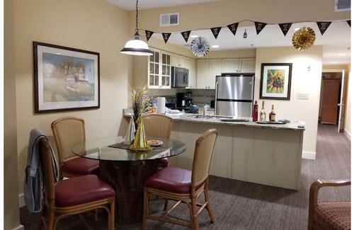 Northeast Virginia Beach Complejo | Vacation home for a family