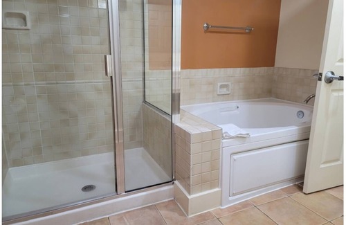 Northeast Virginia Beach Complejo | Vacation home for a family