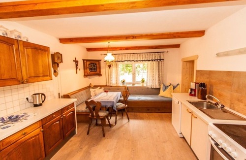 Sankt Martin am Tennengebirge Casa | Vacation home for 10 guests with 180m² in Lammertal (273729)
