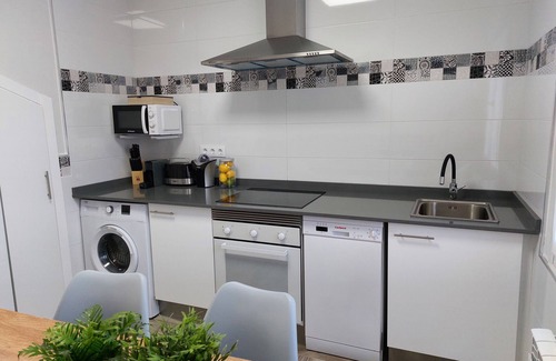 Villahormes Cabaña | Vivienda vacacional, alquiler íntegro, ideal para familias.