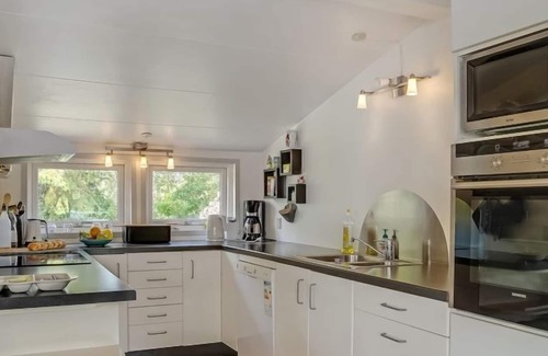 Øksenmølle Casa | Vacation home "Gerlind" - 6km from the sea in Djursland and Mols in Ebeltoft - 10 persons, 4 bedrooms
