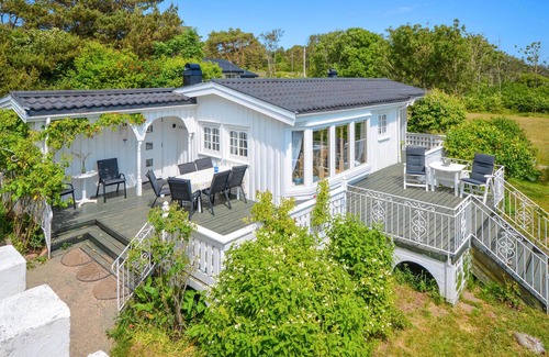Tromo Casa | 3 Bedroom Accommodation in Færvik