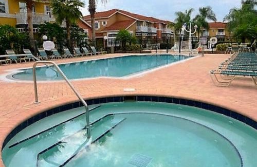 Lake Berkley Casa | Vacation Home in Orlando Florida Close to Disney