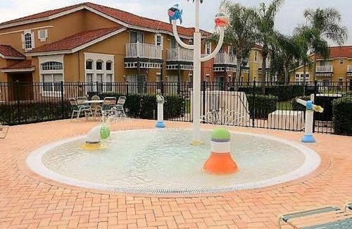 Lake Berkley Casa | Vacation Home in Orlando Florida Close to Disney