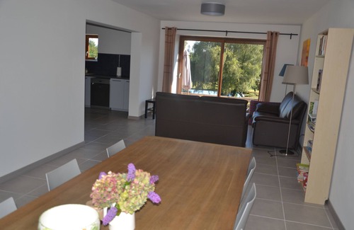 Pensol Casa | Vacation home in the campaign. For children a playground and heated pool