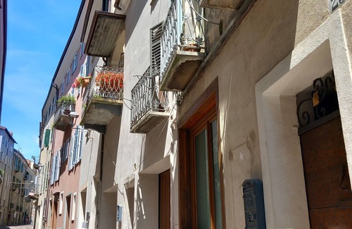 Piazza Apartamento | Vacation home in the historic center, suitable for families