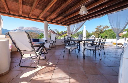 Vulcanello Casa | Casa de vacaciones "Jerà C18 Bis Vista Mare" con vistas al mar, terrazas privadas y Wi-Fi