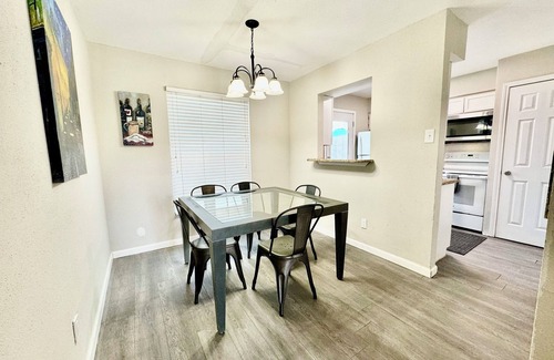South Side Casa | Vacation home just 12 minutes drive to Texas A&M University - Corpus Christi