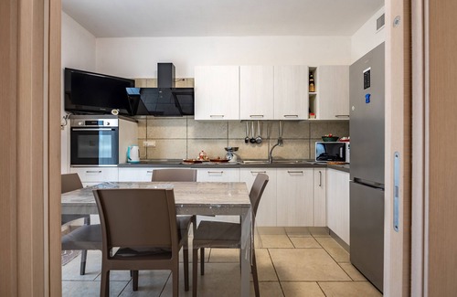 Martina Franca Casa | Casa de vacaciones "La Valle dei Trulli" con jardín privado, bañera de hidromasaje y Wi-Fi