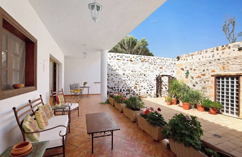 Pajara Casa | Casa de vacaciones "Las Raíces" con vistas a la montaña, 2 terrazas privadas y Wi-Fi