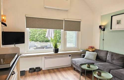 Gapinge Apartamento | Vacation home 'logeerhuis' for rent in Gapinge for 4 persons and 2 dogs!