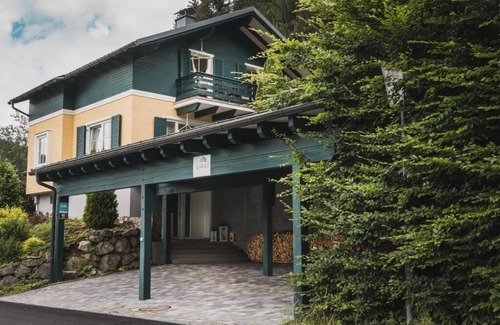 Lackenhof Apartamento | Casa de vacaciones no muy lejos del Großer Ötscher con un balcón y una vista fantástica