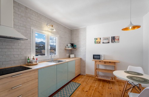 Armenime Casa | Casa de vacaciones 'Ático El Balcón De Adeje' con vistas al mar, Wi-Fi y aire acondicionado