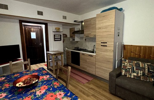 Roccaraso Casa | Casa de vacaciones "Residencia Fonte Eremita" con vistas a la montaña, jardín compartido y Wi-Fi