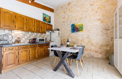 Lesparre-Medoc Casa | Casa de vacaciones "Senguinous 2" con piscina compartida, terraza privada y Wi-Fi