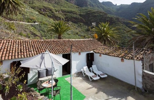 Lomo de Arico Casa | Casa de Vacaciones Traditional Canary Cottage in Masca con jardín, terraza y Wi-Fi