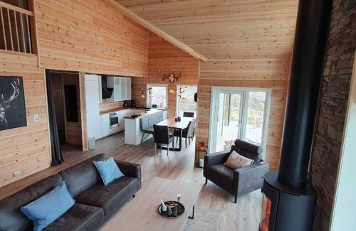 Kviteseid Casa | Vacation home Trollebo - unobstructed view - mountain panorama - ski slope - hiking