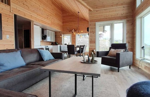Kviteseid Casa | Vacation home Trollebo - unobstructed view - mountain panorama - ski slope - hiking