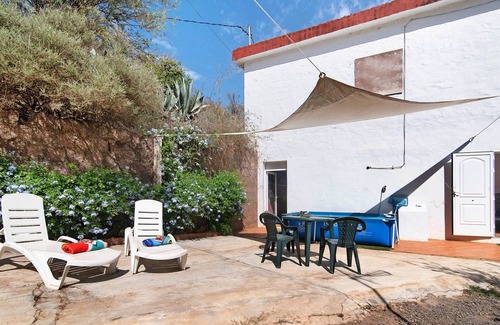 La Solana Casa | Vacation Home 'Vivienda V Torres 4' with Mountain View, Wi-Fi and Air Conditioning