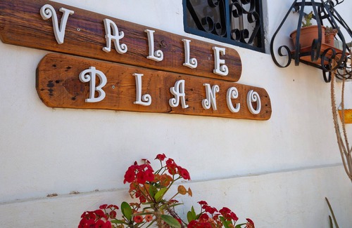 Antigua Apartamento | Vacation Home 'Valle Blanco' with Mountain View, Private Terrace and Wi-Fi